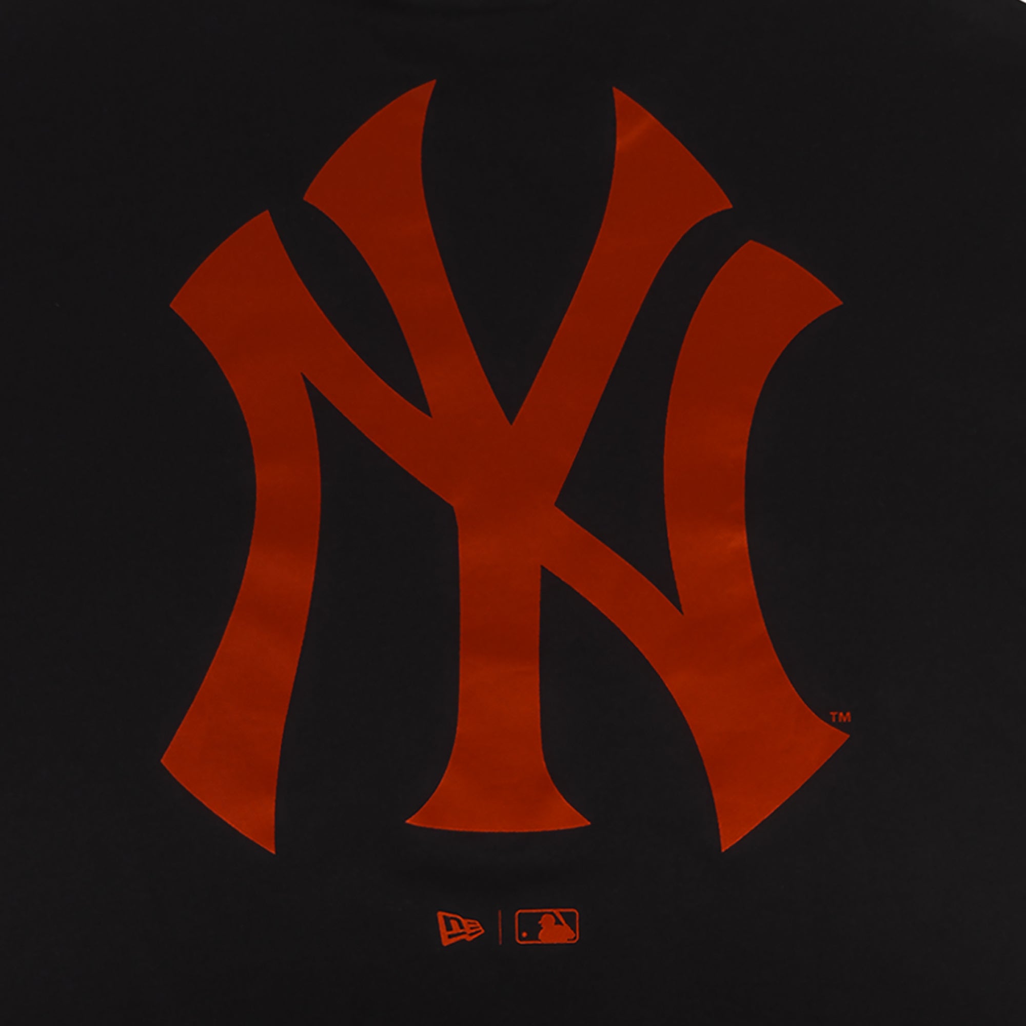 New York Yankees MLB Metallic Black Oversized Short Sleeve T-Shirt